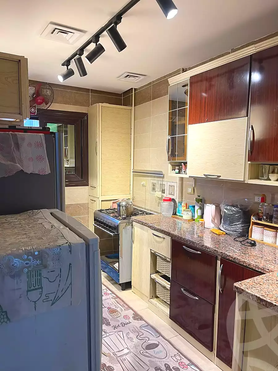 https://aqarmap.com.eg/ar/listing/7236396-for-sale-cairo-6th-of-october-hadaeq-october-compounds-el-fardoos-city