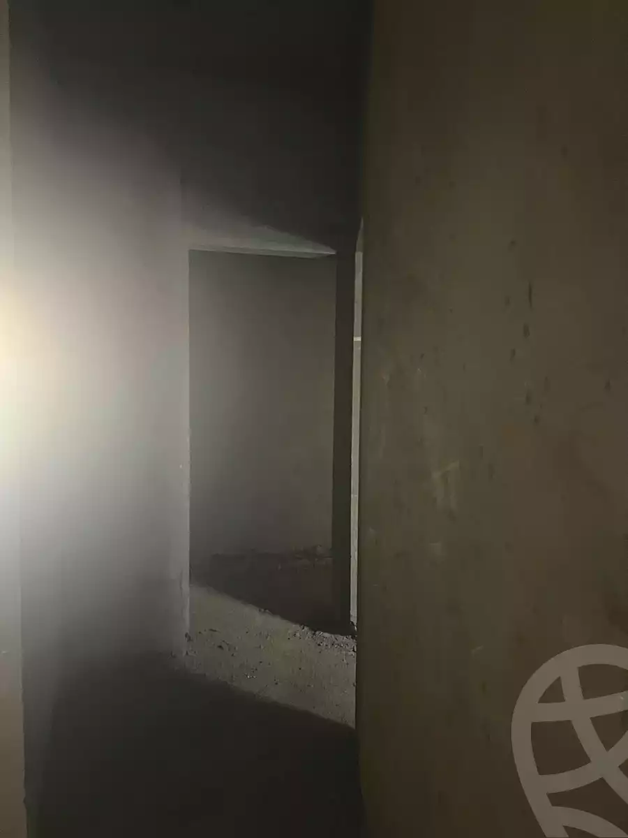 https://aqarmap.com.eg/en/listing/7236600-for-sale-cairo-el-sheikh-zayed-city-compounds-greens