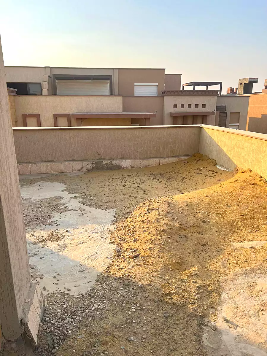 https://aqarmap.com.eg/en/listing/7236600-for-sale-cairo-el-sheikh-zayed-city-compounds-greens