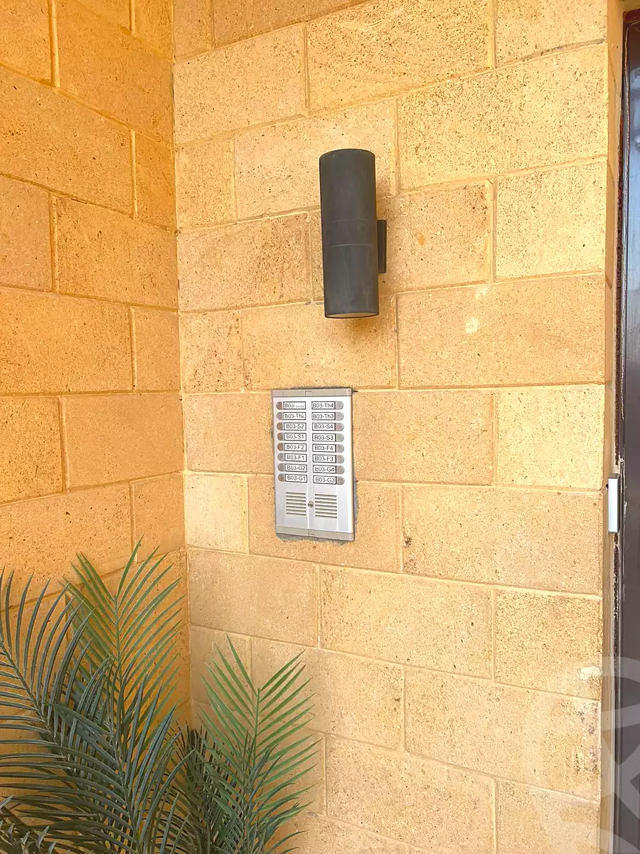 https://aqarmap.com.eg/en/listing/7236600-for-sale-cairo-el-sheikh-zayed-city-compounds-greens
