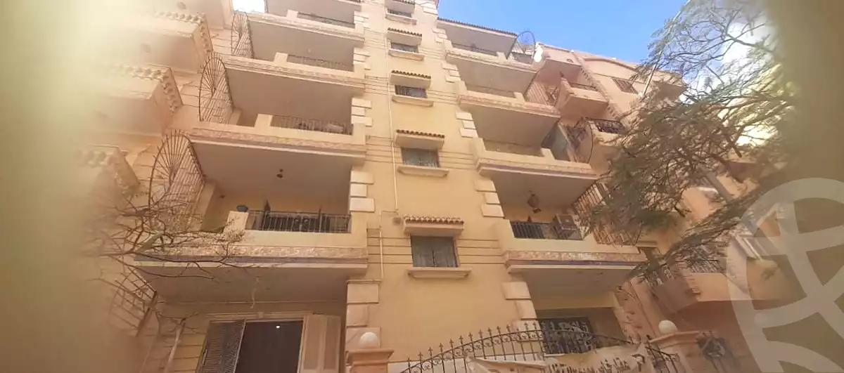 https://aqarmap.com.eg/ar/listing/7236750-for-rent-cairo-6th-of-october-el-ahyaa-neighborhood-4th-neighbourhood-1