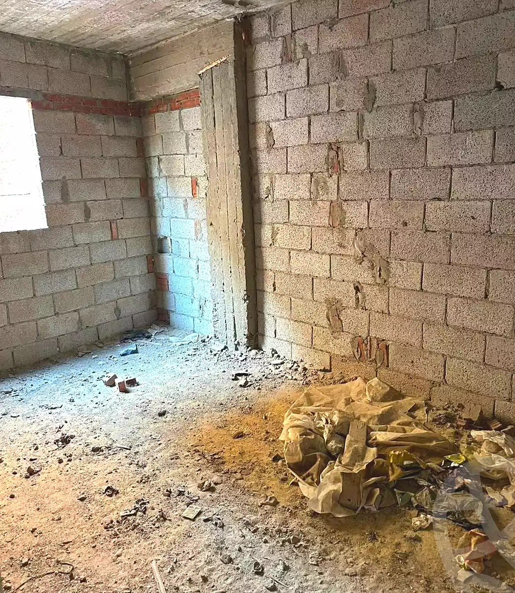 https://aqarmap.com.eg/en/listing/7236841-for-sale-alexandria-al-agamy-el-hanouvel-radwan-st