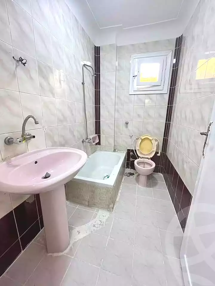 https://aqarmap.com.eg/en/listing/7237139-for-sale-alexandria-al-agamy-shataa-el-nakheel