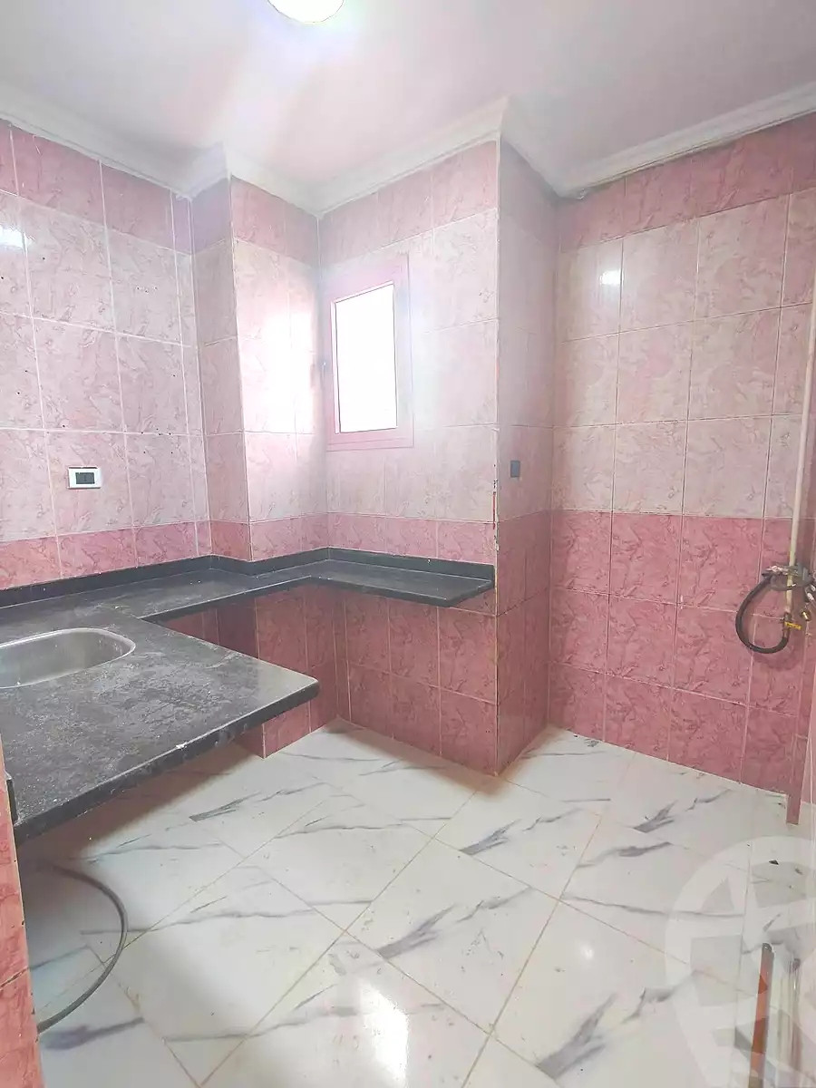https://aqarmap.com.eg/ar/listing/7237291-for-sale-alexandria-sydy-bshr-sydy-bshr-bhry-mohamed-el-srafi-st.