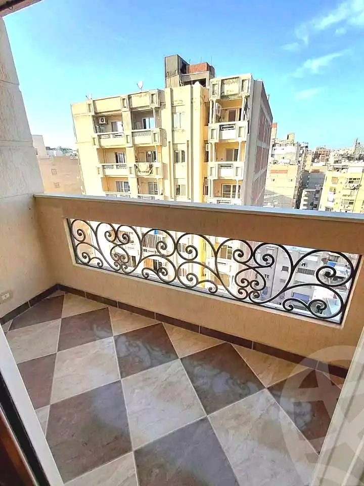 https://aqarmap.com.eg/ar/listing/7237330-for-sale-alexandria-sydy-bshr-sydy-bshr-bhry-khalil-hamada-st