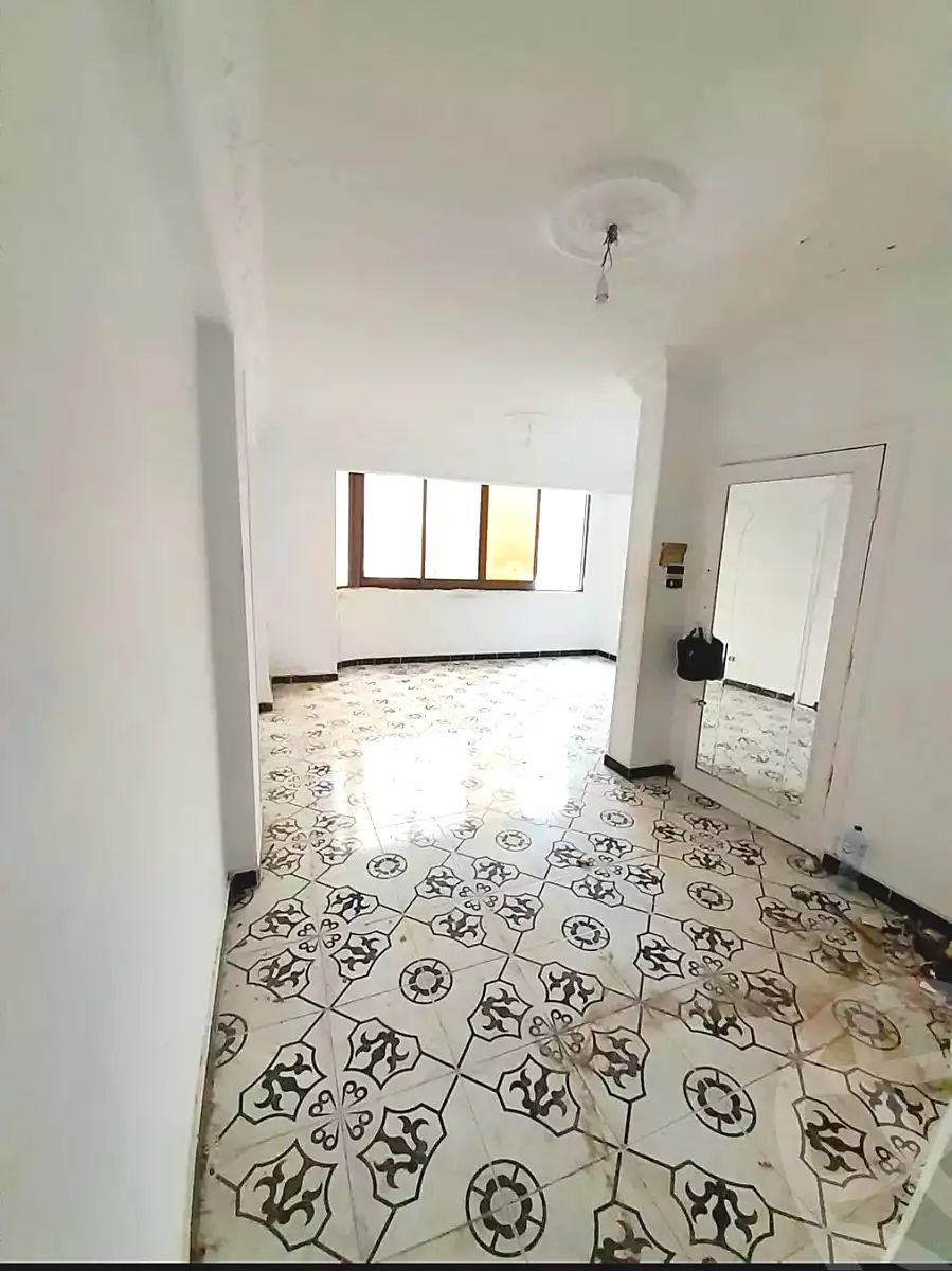 https://aqarmap.com.eg/ar/listing/7237359-for-sale-alexandria-shds