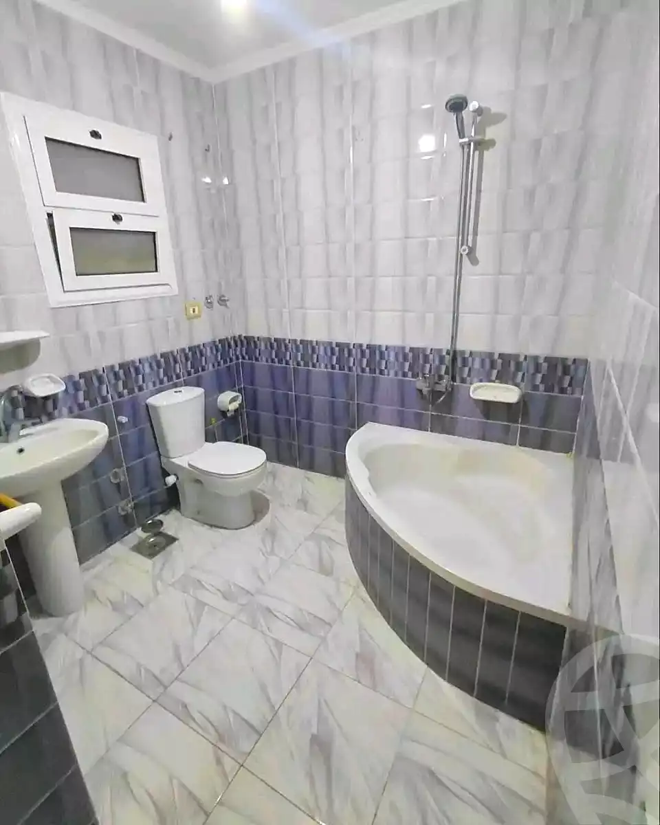 https://aqarmap.com.eg/ar/listing/7237564-for-sale-alexandria-sydy-bshr-sydy-bshr-bhry-khalil-hamada-st
