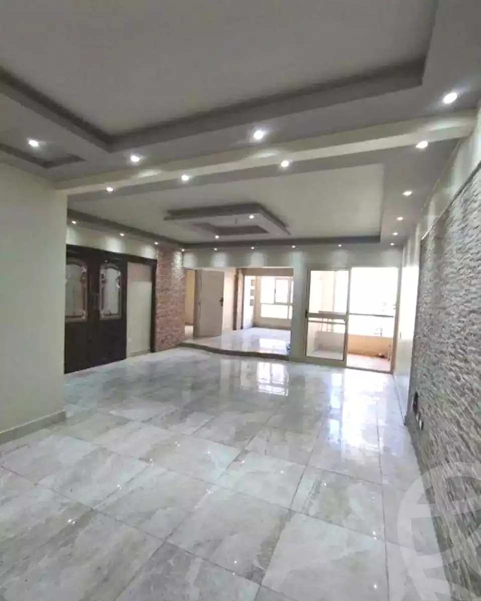 https://aqarmap.com.eg/ar/listing/7235850-for-rent-alexandria-moharram-bey