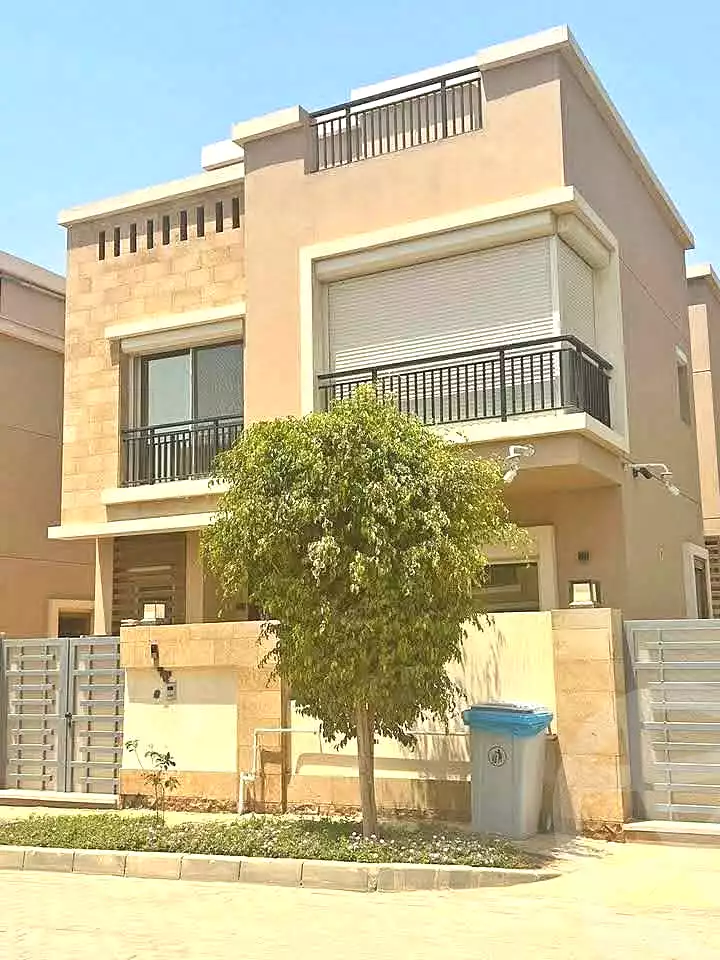 https://aqarmap.com.eg/en/listing/7237996-for-sale-cairo-new-cairo-compounds-sarai-club-views-sarai-compound