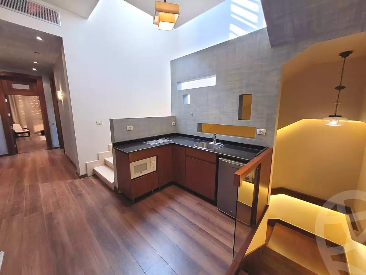 https://aqarmap.com.eg/ar/listing/7238068-for-sale-cairo-el-sheikh-zayed-city-compounds-kmbwnd-ljry-swdyk