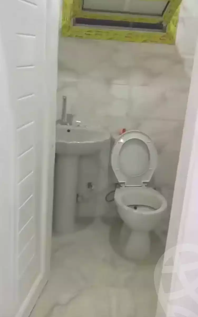 https://aqarmap.com.eg/ar/listing/7235775-for-rent-cairo-helwan-hadayek-helwan-nile-corniche-st