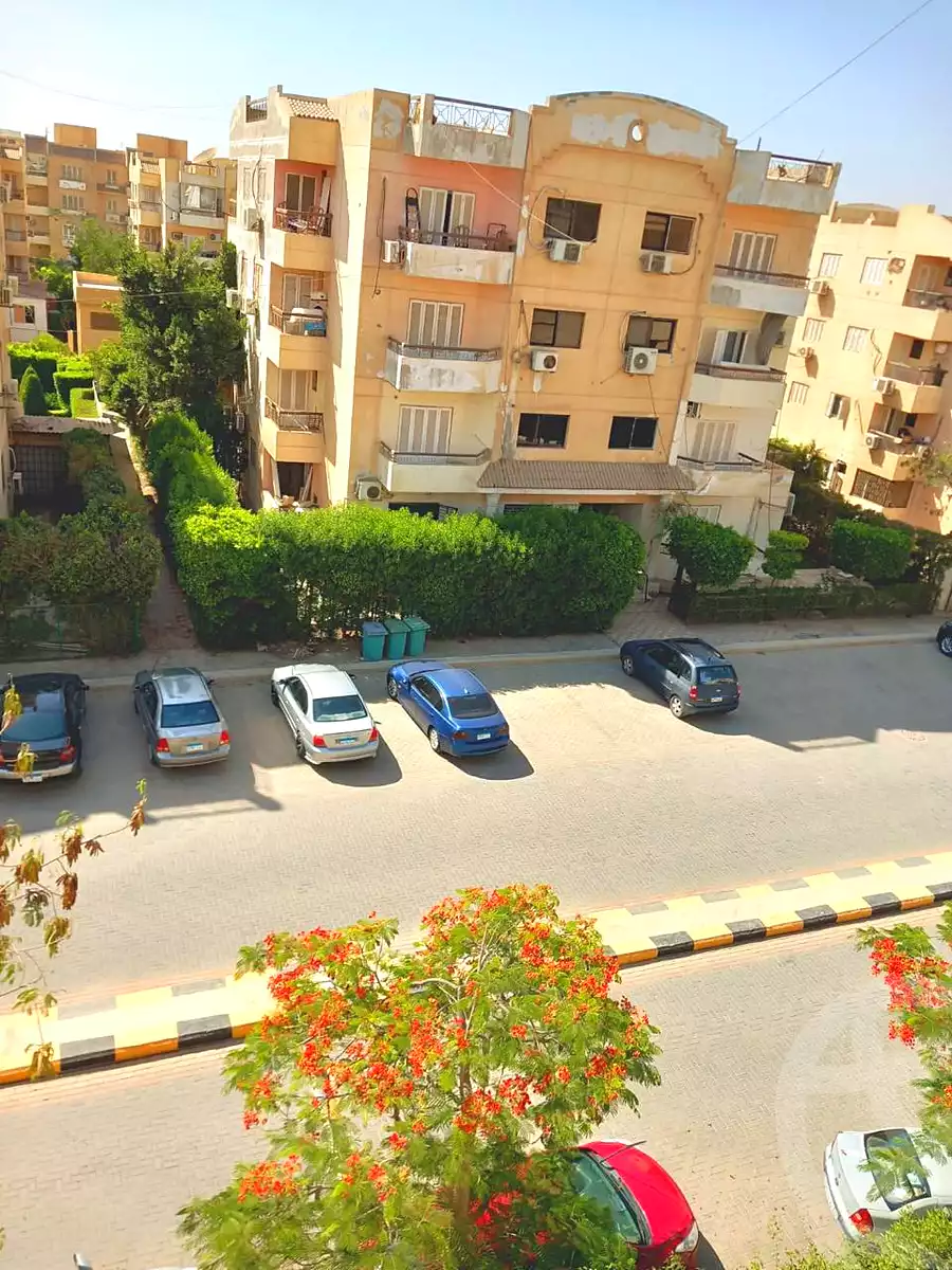 https://aqarmap.com.eg/ar/listing/7238285-for-rent-cairo-6th-of-october-el-hay-el-motamyz-first-touristic-village-el-shaheed-mohammed-abdul-latif-alshimi-st