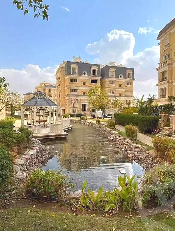 https://aqarmap.com.eg/ar/listing/7238593-for-sale-cairo-new-cairo-compounds-mountain-view1-1-compound
