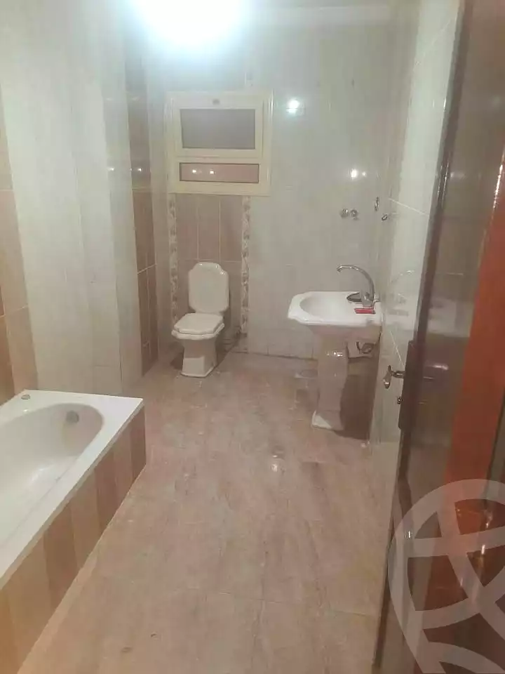 https://aqarmap.com.eg/ar/listing/7238878-for-rent-alexandria-ganaklis