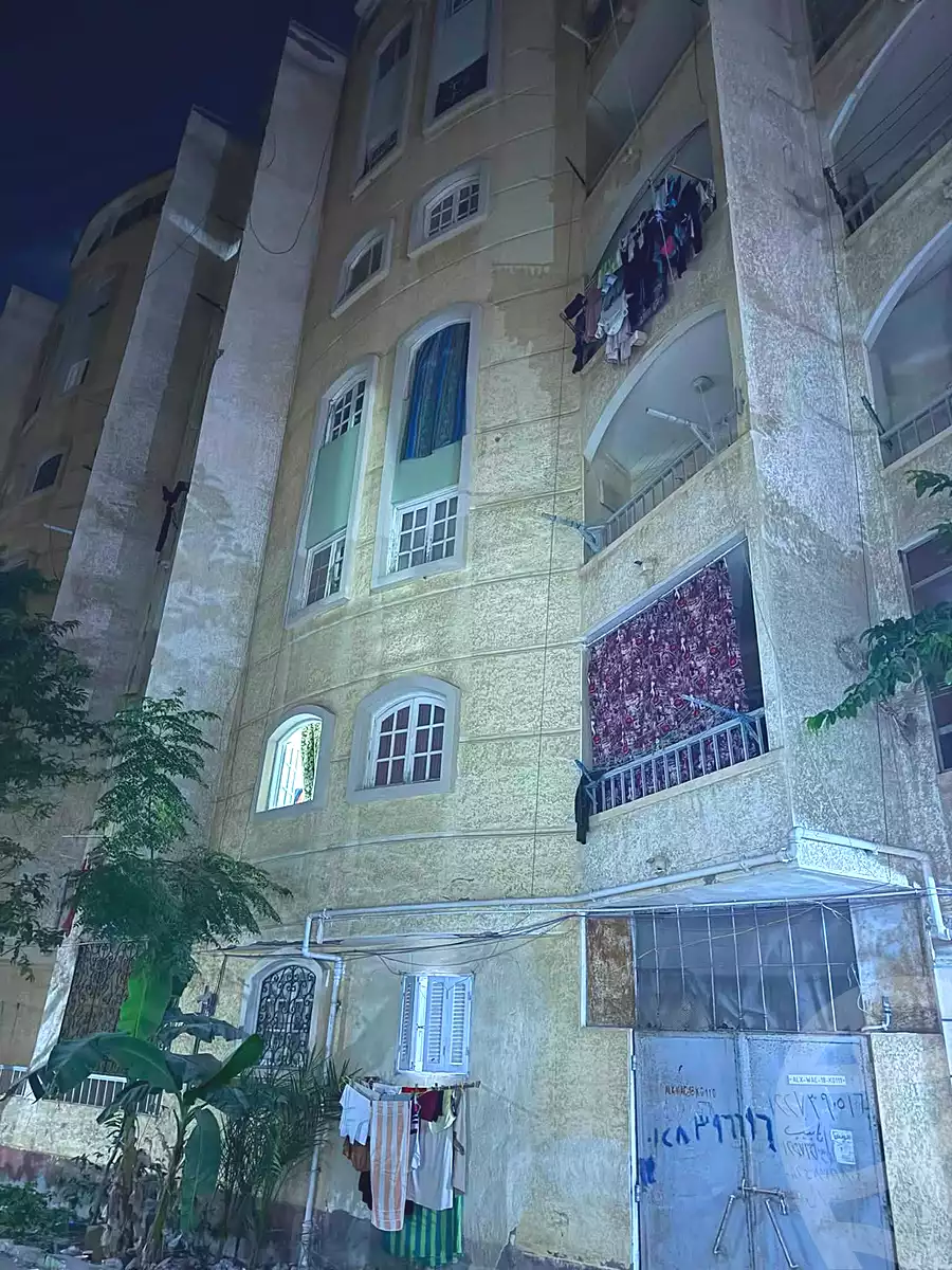 https://aqarmap.com.eg/ar/listing/7238951-for-sale-alexandria-al-agamy-el-hanouvel