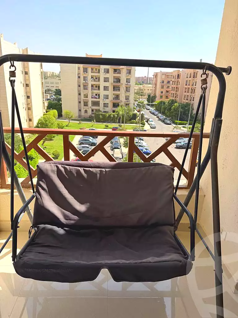https://aqarmap.com.eg/ar/listing/7238973-for-rent-cairo-new-cairo-lrhb-city-phase-4-mohammed-farid-st