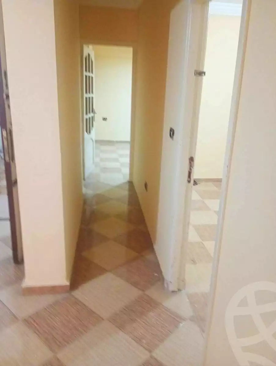 https://aqarmap.com.eg/ar/listing/7239353-for-rent-alexandria-moharram-bey