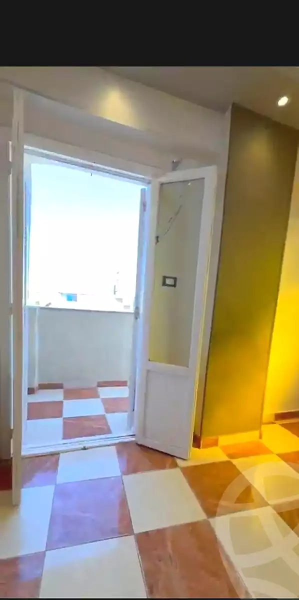 https://aqarmap.com.eg/ar/listing/7239441-for-sale-alexandria-sydy-bshr-sydy-bshr-qbly