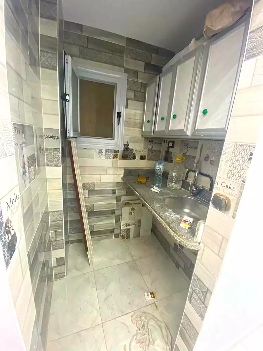 https://aqarmap.com.eg/ar/listing/7239773-for-sale-alexandria-bahray-el-anfoshy-sidi-abou-el-abbas-st
