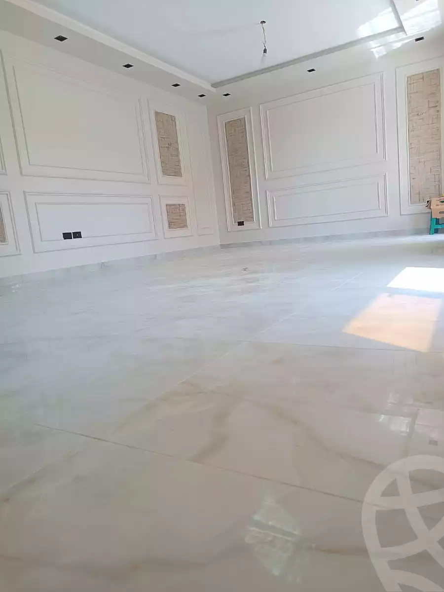 https://aqarmap.com.eg/ar/listing/7240384-for-sale-cairo-el-sheikh-zayed-city-compounds-el-khamayel
