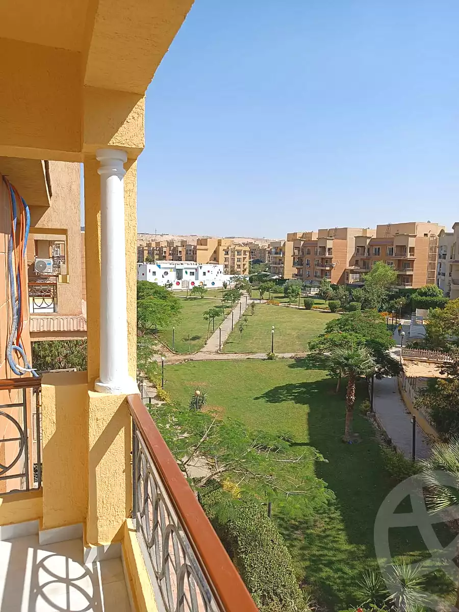 https://aqarmap.com.eg/ar/listing/7240384-for-sale-cairo-el-sheikh-zayed-city-compounds-el-khamayel
