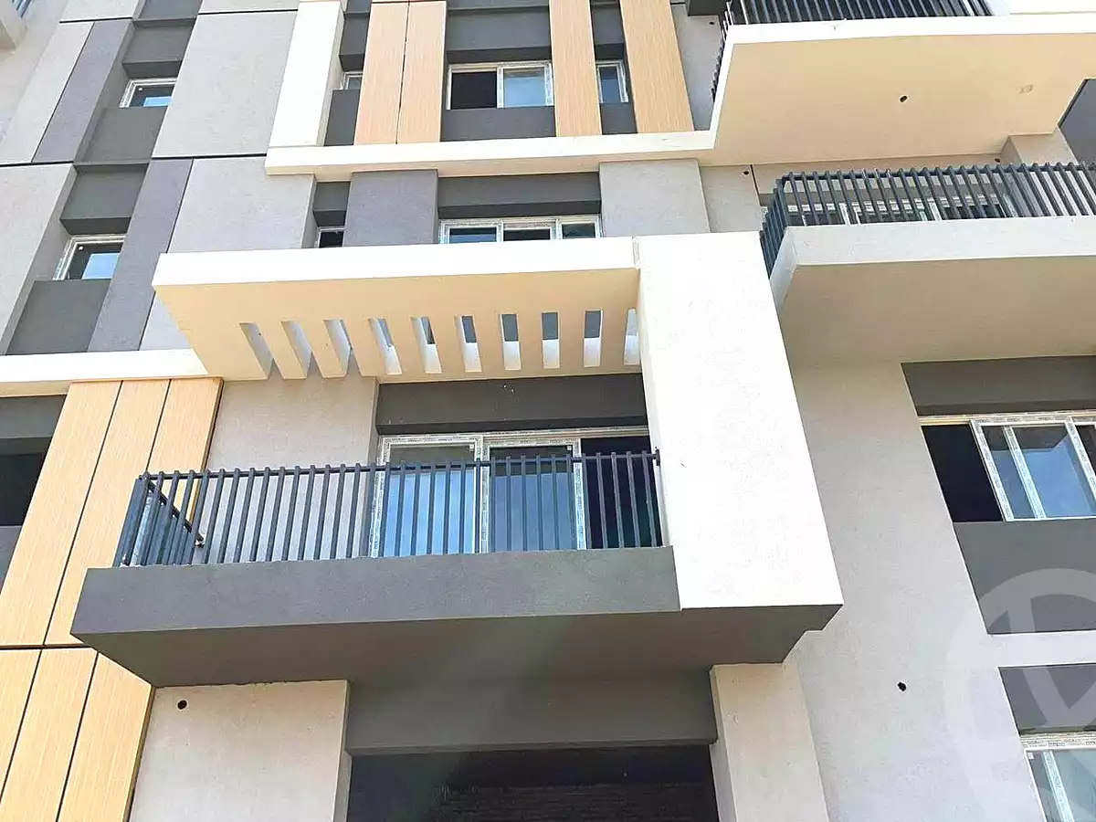 https://aqarmap.com.eg/ar/listing/7240597-for-sale-cairo-new-cairo-lmstqbl-syty-compounds-park-226-haptown-hassan-allam