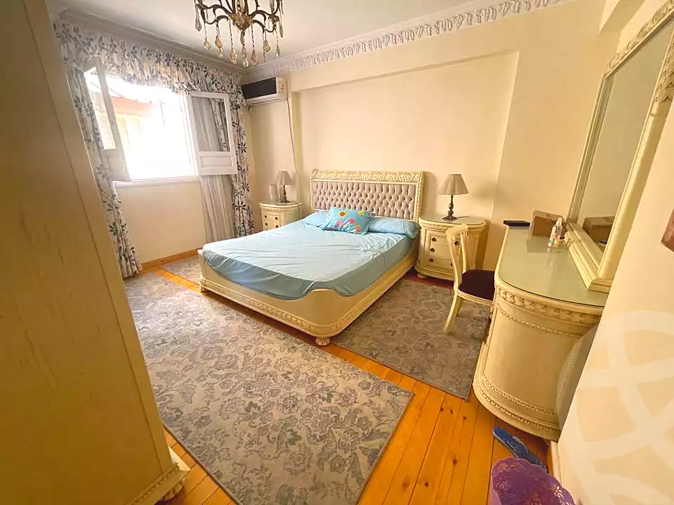 https://aqarmap.com.eg/en/listing/7240887-for-sale-alexandria-camp-cesar
