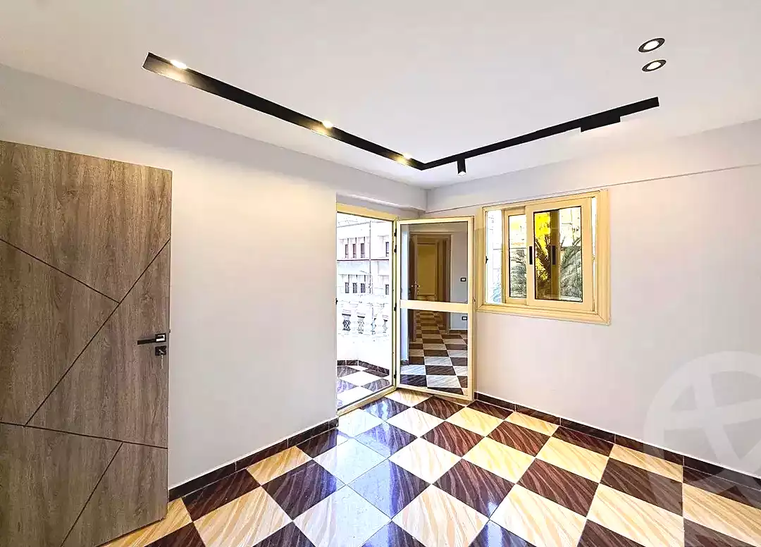 https://aqarmap.com.eg/en/listing/7240998-for-sale-alexandria-sydy-bshr-sydy-bshr-bhry-shr-khld-bn-lwlyd