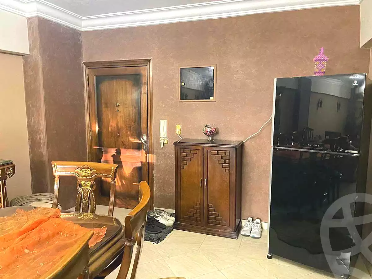https://aqarmap.com.eg/en/listing/7241468-for-sale-cairo-helwan-helwan-el-sharkeya-heidar-st