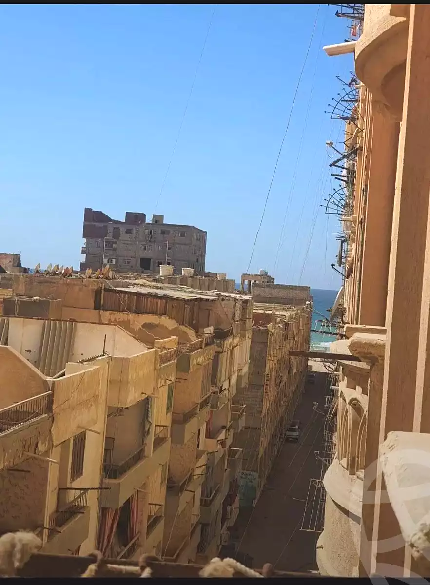https://aqarmap.com.eg/en/listing/7242021-for-rent-alexandria-al-agamy-el-hanouvel