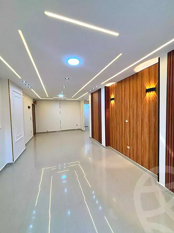 https://aqarmap.com.eg/ar/listing/7242088-for-sale-alexandria-sydy-bshr-sydy-bshr-bhry
