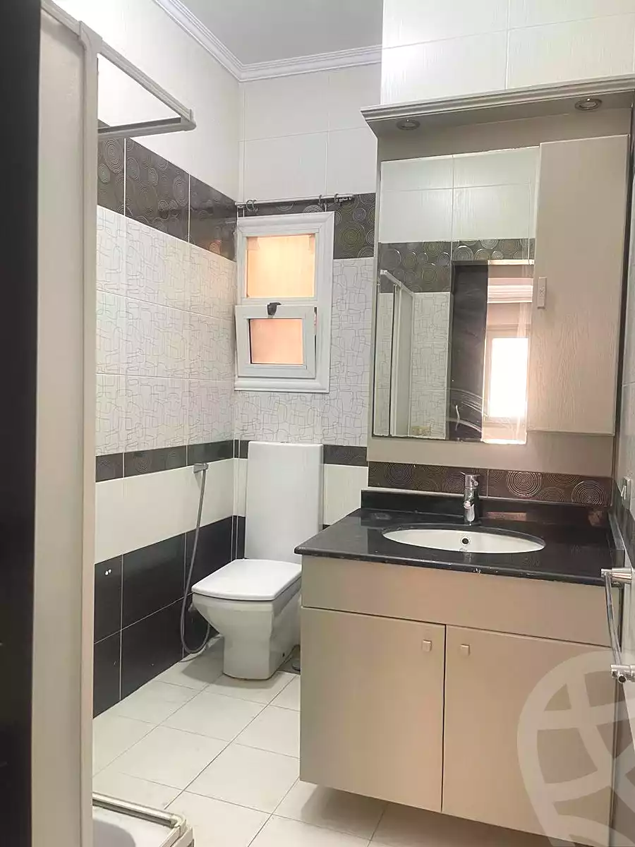 https://aqarmap.com.eg/en/listing/7242162-for-sale-cairo-new-cairo-ganob-el-akadamiya-south-academy-b-taha-hussein-st