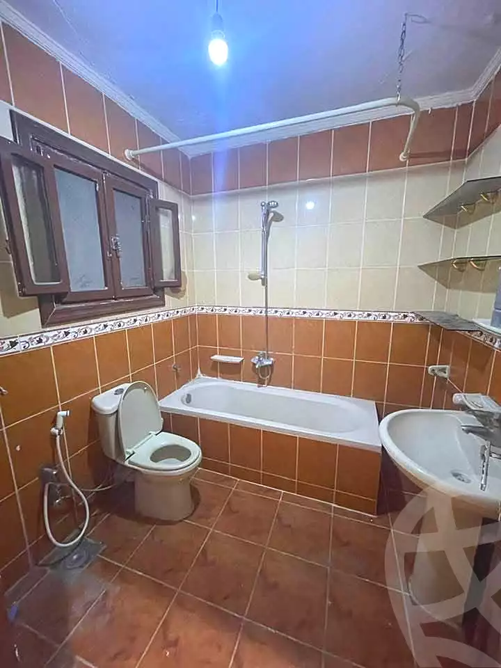 https://aqarmap.com.eg/ar/listing/7242706-for-sale-alexandria-al-agamy-lbytsh-shahr-al-assal-st