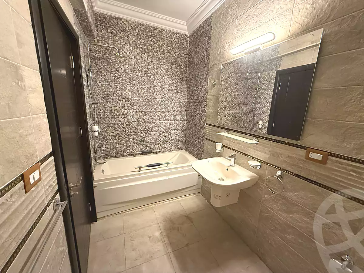 https://aqarmap.com.eg/ar/listing/7242857-for-rent-cairo-new-cairo-el-ahyaa-fifth-neighborhood-akhnaton-st