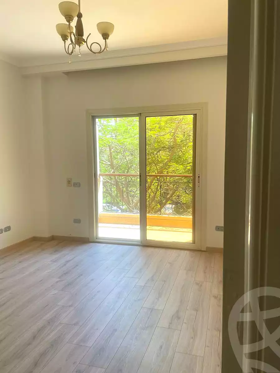 https://aqarmap.com.eg/ar/listing/7242921-for-sale-cairo-new-cairo-ganob-el-akadamiya-south-academy-a-al-mekdad-ibn-omar-street
