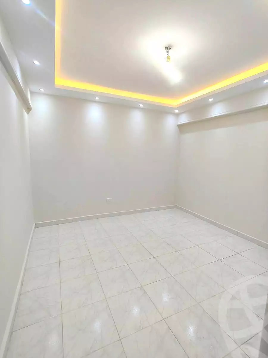 https://aqarmap.com.eg/en/listing/7242977-for-sale-alexandria-miami-farook-abd-al-wahab-st