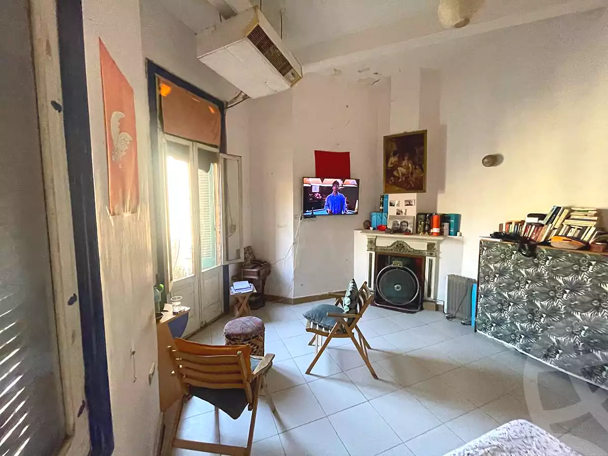 https://aqarmap.com.eg/en/listing/7243043-for-sale-cairo-downtown-bab-el-loaa-hoda-shaarawy-st