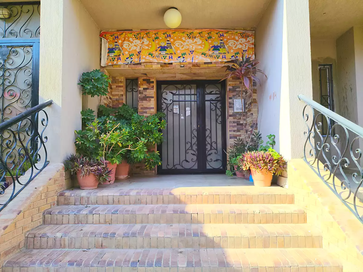 https://aqarmap.com.eg/en/listing/7243428-for-rent-cairo-mokattam-lhdb-l-ly-shr-17