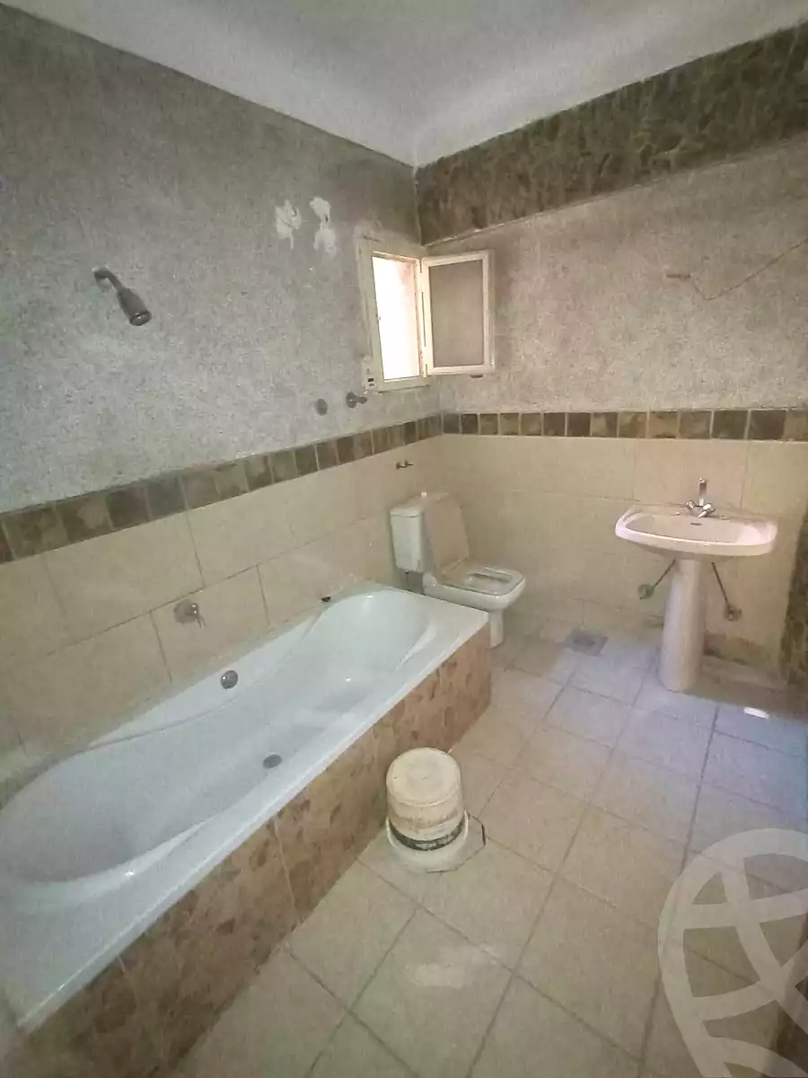 https://aqarmap.com.eg/en/listing/7243823-for-sale-alexandria-al-agamy-lbytsh-ain-shams-st