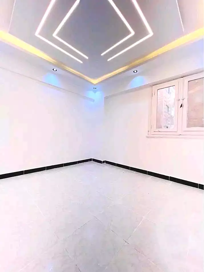 https://aqarmap.com.eg/ar/listing/7243898-for-sale-alexandria-al-agamy-shataa-el-nakheel