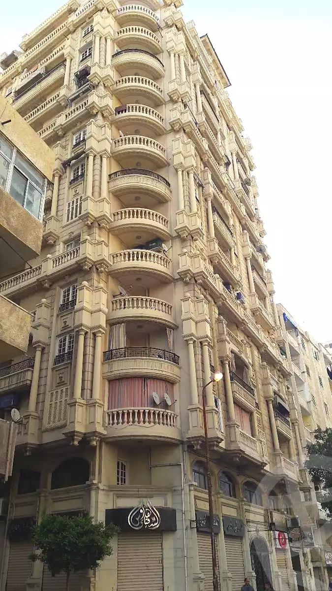 https://aqarmap.com.eg/ar/listing/7243941-for-sale-alexandria-sydy-bshr-sydy-bshr-bhry-abd-el-salam-aref-st