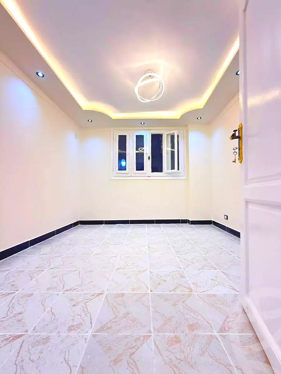 https://aqarmap.com.eg/ar/listing/7243993-for-sale-alexandria-al-agamy-shataa-el-nakheel
