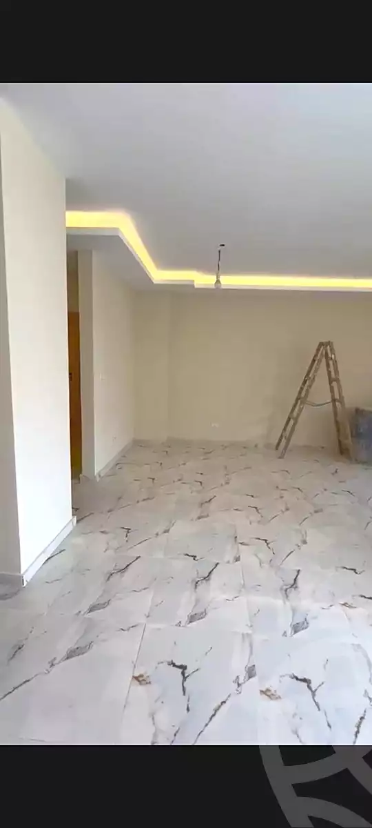 https://aqarmap.com.eg/en/listing/7244033-for-rent-cairo-el-sheikh-zayed-city-compounds-el-khamayel