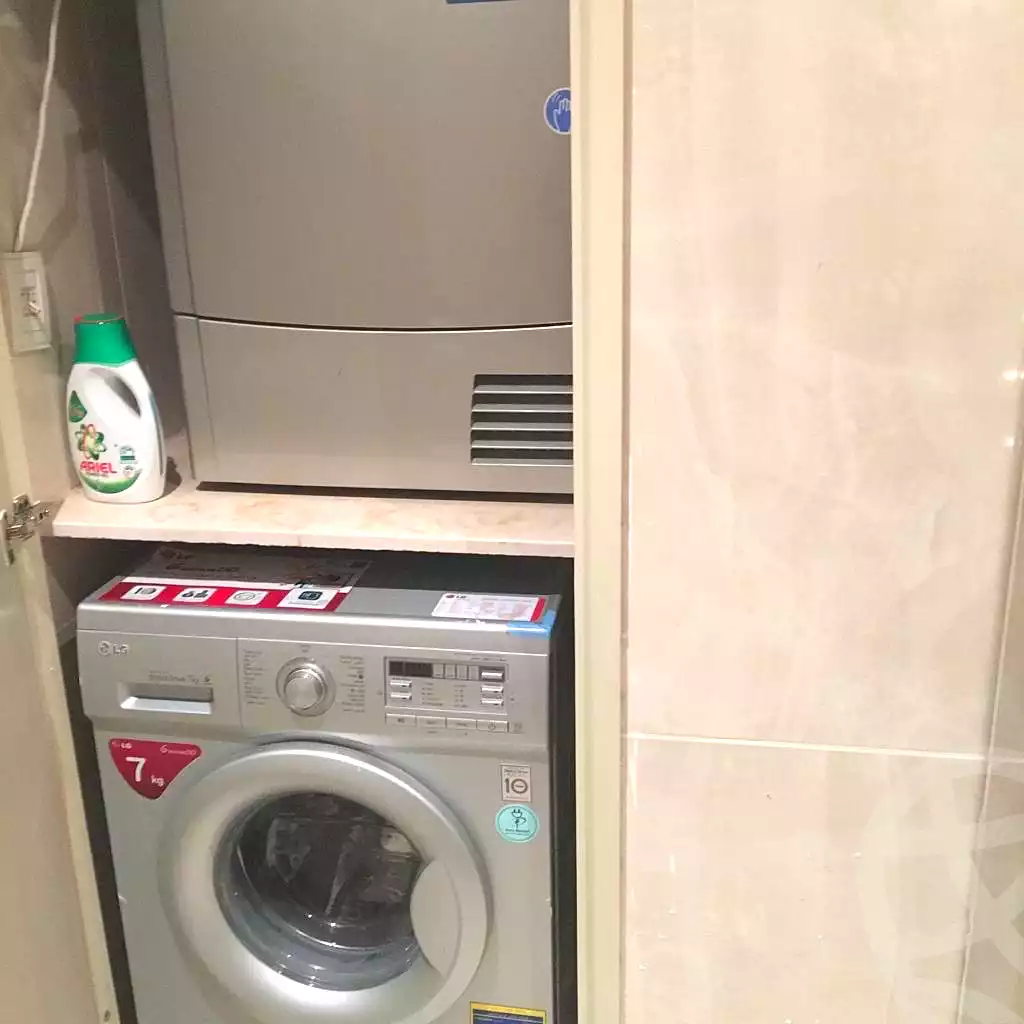 شقة بـ٣ غرف نوم في بيفرلي هيلز، صورة ١٣ من ١٦
