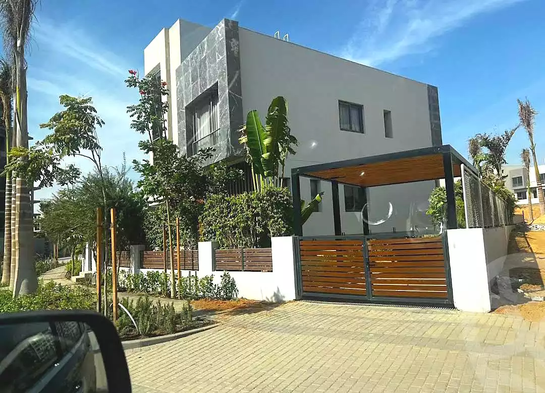 https://aqarmap.com.eg/en/listing/7244375-for-sale-cairo-new-administrative-capital-r7-vinci
