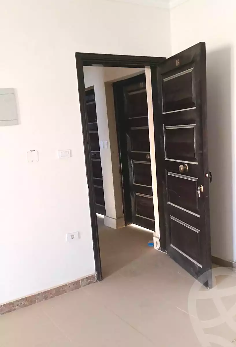 https://aqarmap.com.eg/en/listing/7244540-for-sale-asyut-asyut-city-nyoum-aywt-bwrtw-sywt-arab-development