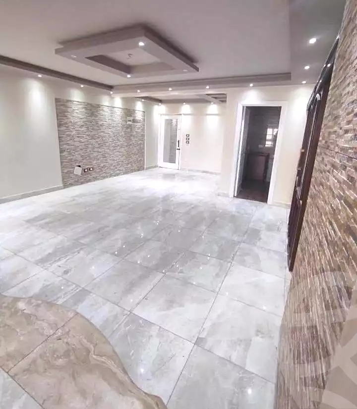 https://aqarmap.com.eg/en/listing/7245094-for-rent-alexandria-moharram-bey