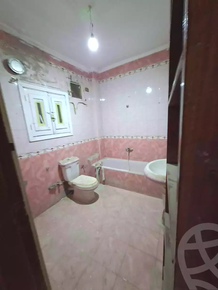 https://aqarmap.com.eg/en/listing/7245194-for-sale-cairo-helwan-sherif-st