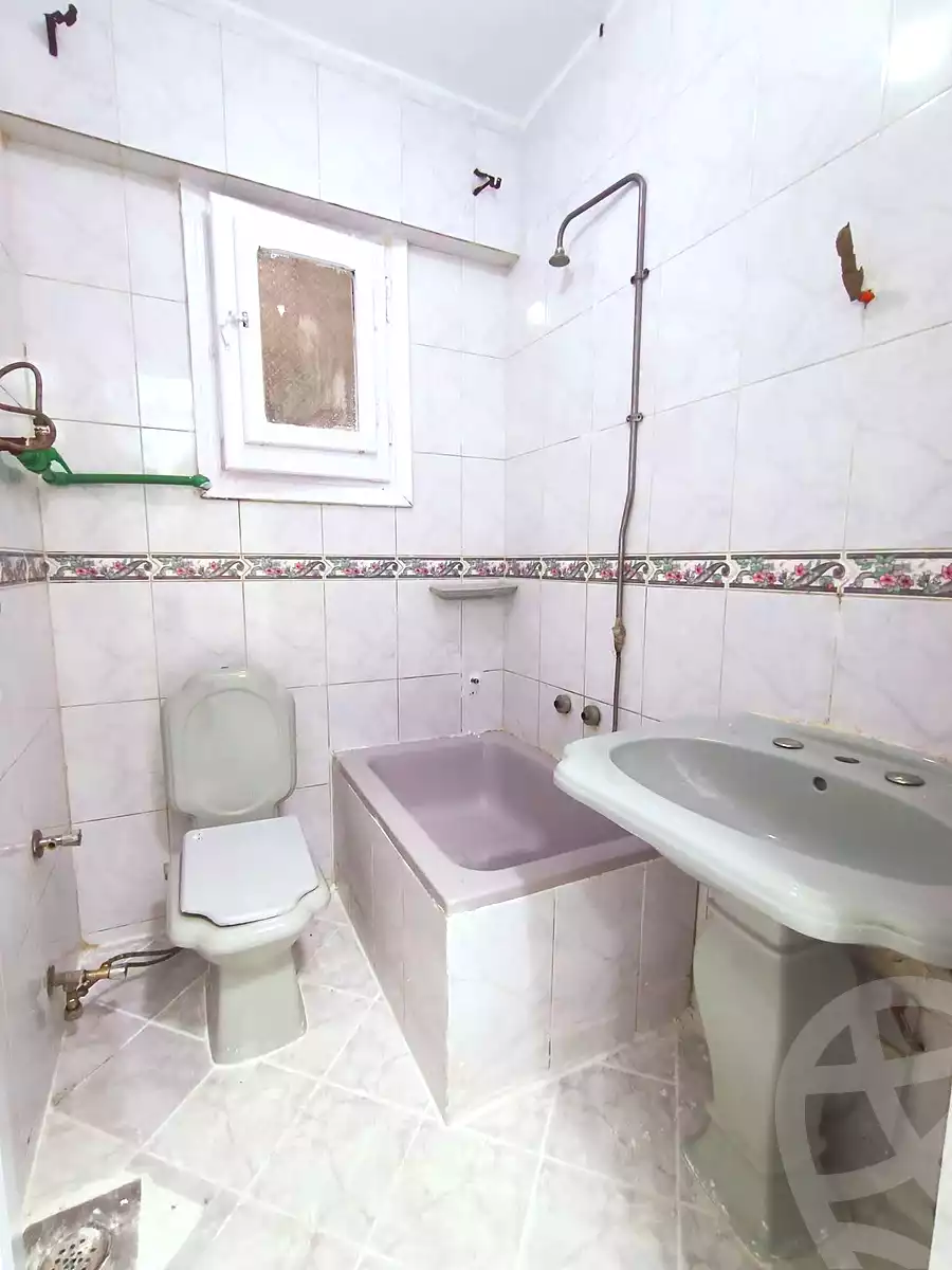 https://aqarmap.com.eg/ar/listing/7245387-for-sale-alexandria-al-agamy-shataa-el-nakheel