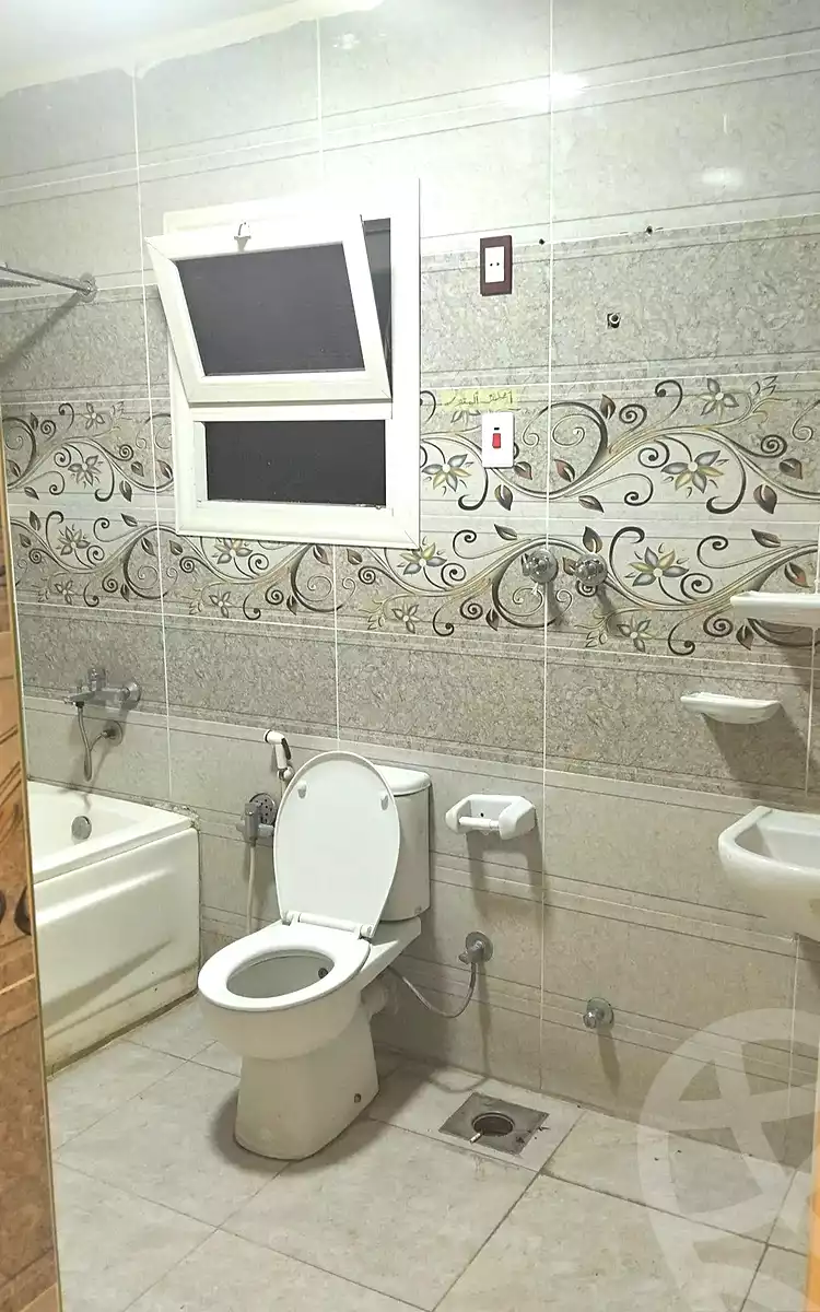https://aqarmap.com.eg/en/listing/7246464-for-rent-cairo-elnozha-Streettt-27